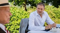Sturm der Liebe – Christoph (Dieter Bach, r. mit Dirk Galuba, l.) will versuchen, Alexandra auf andere Gedanken zu bringen.