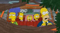 Die Simpsons – "Die Simpsons", "Stammesfehde." Als Lisa an ihrer Schule eine Szene aus ihrem Familienalltag nachstellt, wird Marge bewusst, wie eintönig ihr Leben doch ist. Da legt ein glücklicher Zufall ein großes Talent der Hausfrau und Mutter frei: Durch einen umgestürzten Baum, den Marge aus dem Weg schafft, kommt ihre Begabung als Holzfällerin zum Vorschein. Bei sportlichen Wettbewerben in dieser Disziplin ist Marge bald unschlagbar. Doch leider scheint sie der Ruhm mehr und mehr von ihrer Familie zu entfremden.