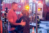 Station 19 – Jason George (Dr. Ben Warren), Chandra Wilson (Dr. Miranda Bailey).