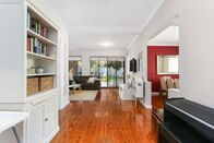 Unser Traumhaus: Umzug oder Umbau? – Renovierter Raum