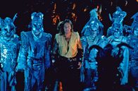 Hercules – Die Seelen der auf dem Schlachtfeld Gefallenen erscheinen bei ihren Angehörigen. Sie beklagen sich darüber, dass ihnen der Eintritt in die jenseitige Welt und damit die ewige Ruhe verwehrt wird. Als Hercules (Kevin Sorbo) davon erfährt, ahnt er sofort, dass hinter den mysteriösen Geschehnissen sein Halbbruder Ares steckt. Mit Iolaus macht er sich auf den Weg nach Tantalus.