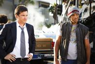 Hancock – Ray (Jason Bateman l.), John Hancock (Will Smith)