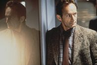 Jennifer 8 – Polizist Freddy Ross (Lance Henriksen) unterstützt seinen Freund Berlin und wird teuer dafür bezahlen.