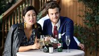Plus One – Plus One Skeptischer Blick aufs Brautpaar: Maya Erskine als Alice, Jack Quaid als Ben