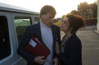 SOKO Stuttgart – Michael Ruge (Albert Fortell) und seine Gattin Ariane (Barbara Wussow) scheinen der SOKO nicht die ganze Wahrheit erzählt zu haben.