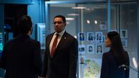 The Blacklist – L-R: Aram Mojtabai (Amir Arison), Harold Cooper (Harry Lennix) und Alina Park (Laura Sohn)