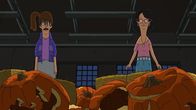Bob's Burgers – Gayle, l.; Linda, r.
