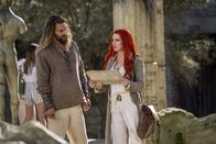 Aquaman – v.li.: Arthur Curry / Aquaman (Jason Momoa), Mera (Amber Heard)