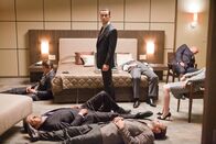 Inception – Umso tiefer Arthur (Joseph Gordon-Levitt, M.) und der Rest des Teams in die Welt der Träume und ihrer Manipulationen abtauchen, desto sonderbarer und gefährlicher werden die Situationen...