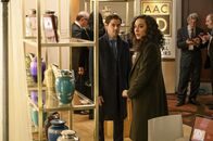 Prodigal Son - Der Mörder in Dir – Malcolm Bright (Tom Payne, l.); Dani Powell (Aurora Perrineau, r.)
