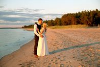 GEO Reportage – Viele Paare in Estland heiraten an der romantischen Ostseeküste.