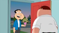 Family Guy – Peter (l.) entgeht nicht, dass die Absichten seines Kumpels Quagmire (l.) eindeutig sind ...