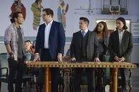 Bull – (v.l.n.r.) Mack Begay (Nathaniel Arcand); Dr. Jason Bull (Michael Weatherly); Benny Colón (Freddy Rodríguez); Danny James (Jaime Lee Kirchner); Taima Peshlakai (Alex Neumeier)