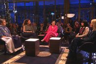 Sternstunde Religion – Sternstunde Religion Streitfrage Prostitution – (K)ein Thema für die Religionen? Nathalie Eleyth, evangelische Sexualethikerin, Theologin und Religionswissenschaftlerin, Lilian Studer, Präsidentin Evangelische Volkspartei der Schweiz (EVP), Moderatorin Olivia Röllin, Schwester Ariane, Gassenarbeiterin, katholische Theologin und Gründerin Verein «Incontro», Jay, Sex-Workerin, Mitglied Sexworkers Collective, und Martin Bachmann, Sexualtherapeut, ehemaliger Berater «Mannebüro» Zürich Copyright: SRF