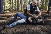 American Assassin – Stan Hurley (Michael Keaton, hinten); Mitch (Dylan O'Brian, vorne)