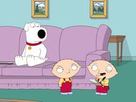 Family Guy – Brian Griffin (l.); Stewie Griffin (r.)