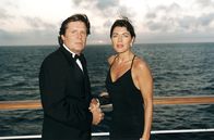 Das Traumschiff – 6. Jürgen (Sigmar Solbach) und Eva Gossler (Anja Kruse) sind sehr irrtiert. Warum versucht Harald Lohmann sind ständig zu beeindrucken?