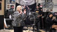 GEO Reportage – Inés Arce ist eine Legende in Buenos Aires: Die Tango-Sängerin steht seit fast 80 Jahren auf der Bühne.