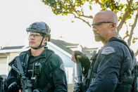 S.W.A.T. – L-R: Jim Street (Alex Russell), Daniel 'Hondo' Harrelson (Shemar Moore)
