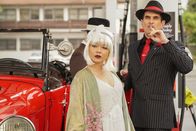 Modern Family – Haley Dunphy (Sarah Hyland), Phil Dunphy (Ty Burrell).