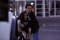 Final Destination 2 – Bieten dem Amok laufenden Sensenmann die Stirn: Kimberly (A. J. Cook, l.) und Thomas (Michael Landes, r.) ...