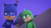 PJ Masks - Pyjamahelden – L-R: Catboy (voiced by Jacob Ewaniuk), Gekko (voiced by Kyle Breitkopf)