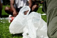 Einstein – Einstein Was tun mit all dem Plastik? Plastikabfallsäcke