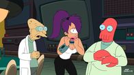 Futurama – Das Temperament geht mit Leela (M.) durch. Professor Hubert (l.) und Zoidberg (r.) machen sich an die Bestrafung ...