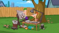 Phineas und Ferb – Die Stiefbrüder Phineas (mi.) und Ferb (li.) konstruieren unter dem Baum ihres Gartens eine Achterbahn, die quer durch die Stadt verläuft. Unter dem Tisch scheinbar unbeteiligt: Schnabeltier Perry.