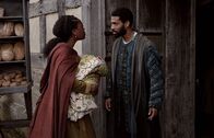 The Spanish Princess – Lina de Cardonnes (Stephanie Levi-John, l.); Oviedo (Aaron Cobham, r.)