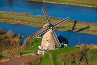 Erlebnis Erde: Wilder Rhein – 15 Kilometer südöstlich von Rotterdam stehen Windmühlen aus dem 18. Jahrhundert: Sie mahlen kein Getreide, sondern schöpfen Rheinwasser.