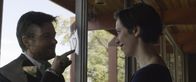 The Gift – Nach dem Umzug in eine neue Stadt scheint das Leben von Robyn (Rebecca Hall, r.) und Simon (Jason Bateman, l.), perfekt zu sein. Aber auf einmal taucht Gordo, ein alter Schulfreund, auf und bringt eine Menge erschreckende Ereignisse mit sich ...