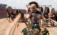Terra X – Spielszene: Scorpus (Georgi Gotsin) beim Wagenrennen.