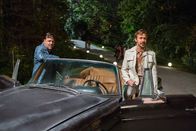 The Nice Guys – March (Ryan Gosling, r.) und Healy (Russell Crowe) auf dem Weg zu einer großen Party in den Hügeln von Los Angeles.