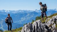 Arzt mit Nebenwirkung – Hoch hinaus wollen Fabian (David Rott, rechts) und sein Freund Sven (Michael Baral). Sie träumen von einer Zukunft in der Basejumping-Szene.
