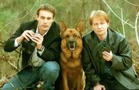 Kommissar Rex – (v.li.) Gedeon Burkhard (Alexander Brandtner), Heinz Weixelbraun (Christian Böck).