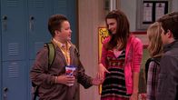 iCarly – Gibby (Noah Munck, l.), Tasha (Emily Ratajkowski, 2.v.l.)