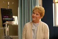 Atlanta Medical – Die berühmte Ärztin Dr. Eileen Jacoby (Erika Slezak) wird mit Halluzinationen ins Chastain Park Memorial Hospital eingeliefert ...