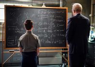 Young Sheldon – Sheldon Cooper (Iain Armitage, l.); Dr. Linkletter (Ed Begley jr., l.)