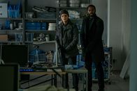 Counterpart – Eli Kroll (Johannes Franke, l.); Ian Shaw (Nicholas Pinnock, r.)