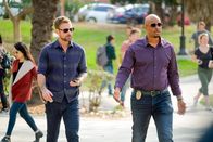 Lethal Weapon – Wesley Cole (Seann William Scott, l.); Roger Murtaugh (Damon Wayans, r.)