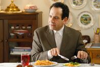 Monk – Hat Adrian Monk (Tony Shalhoub) in Marge Johnson, einer älteren Dame aus der Nachbarschaft, eine neue Freundin gefunden?