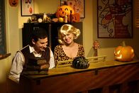 The Goldbergs – Geoff Schwartz (Sam Lerner, l.); Erica Goldberg (Hayley Orrantia, r.)