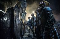 Power Rangers – (v.l.n.r.) Jason (Dacre Montgomery), Billy (RJ Cyler), Zack (Ludi Lin), Kimberly (Naomi Scott), Trini (Becky G)