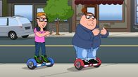 Family Guy – Hammer (l.); Peter Griffin (r.)