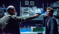 Unterm Radar – In den Fokus der Ermittler gerät Richterin Elke Seeberg (Christiane Paul), die sich schnell einer Hetzjagd ausgesetzt sieht. Kann es wirklich sein, dass ihre Tochter Marie am Attentat beteiligt war? Auf der Suche nach der Wahrheit stößt Elke auf Zusammenhänge in den Verfassungsbehörden, die auch der BKA-Beamte Heinrich Buch (Heino Ferch) nicht einfach hinnehmen will.