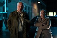 Der Metzger traut sich – Michael Friedmann (Gregor Seberg) und Major Pichlmayr (Susi Stach)