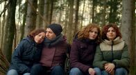 Menschen hautnah: Fliegen oder fallen? - Luisa und ihr Gendefekt – v.l.n.r. Luisa, Daniela, Laila und Mara
