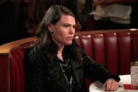 New Girl – Noch ahnt Camilla (Clea DuVall) nicht, dass sie bei Reagan in der WG auf eine ganz besondere Wohnungsgemeinschaft trifft ...
