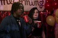 Hysteria! – Spud (Kezii Curtis) und Jordy (Chiara Aurelia) verfolgen einen Plan, um den Homecoming-Ball auf ein neues Level zu heben.